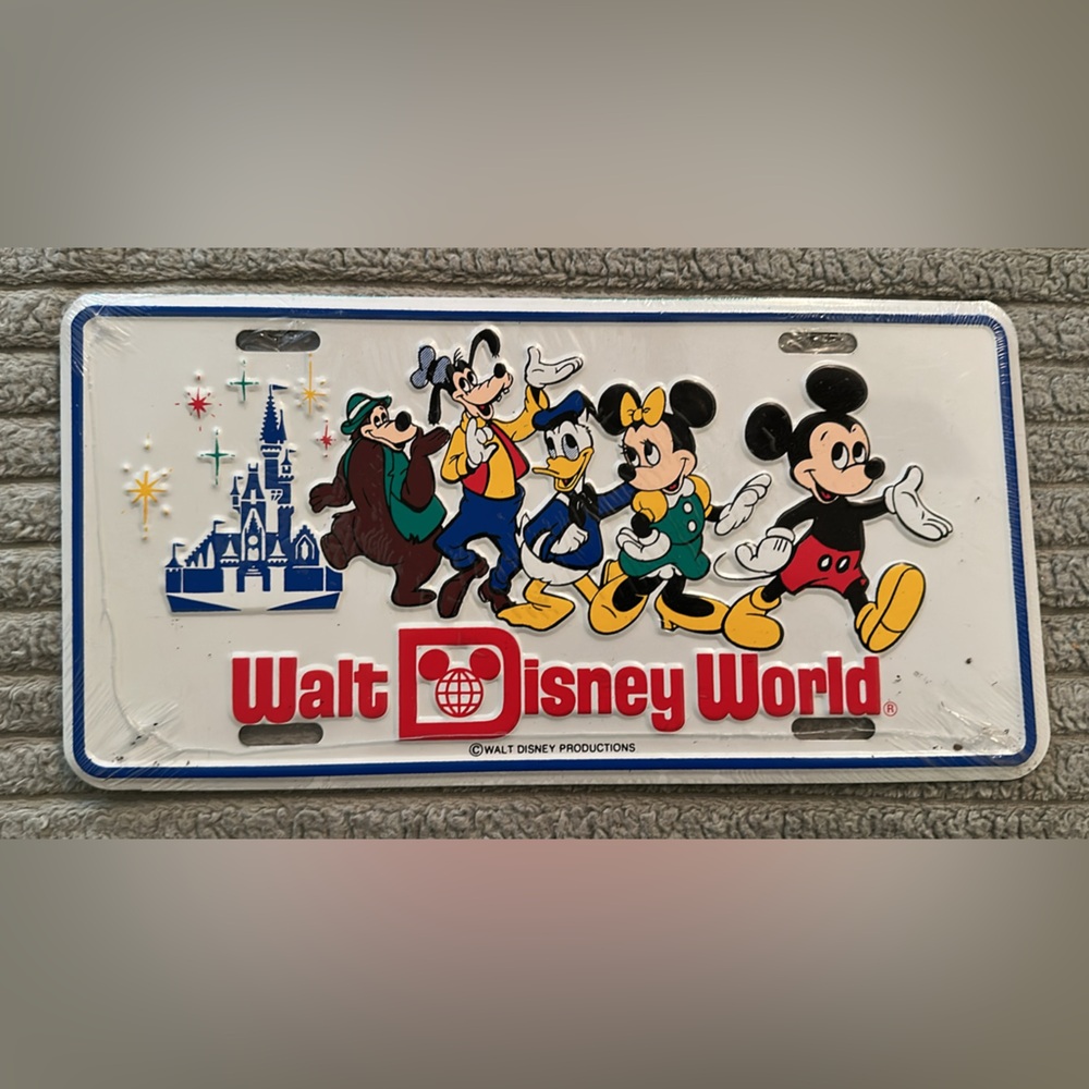 Walt Disney World Classic Character Vintage License Plate